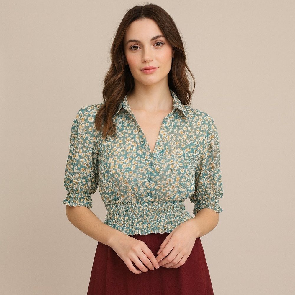 NWT Know One Cares Floral Green Blue Short Sleeve Crop Top Blouse V Neck size L